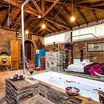 Stonehouse Guest house 4*