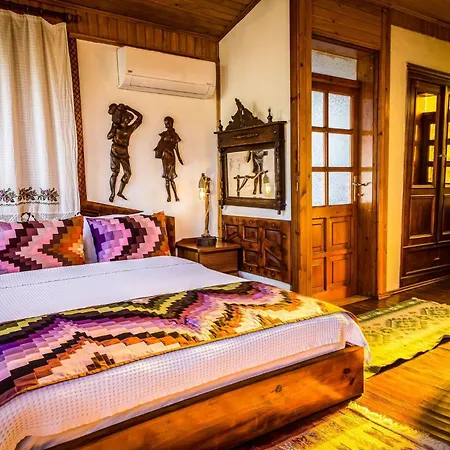 Stonehouse Selçuk