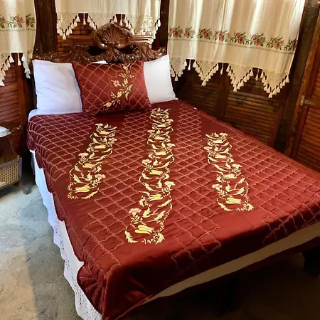 Guest house Stonehouse 4*