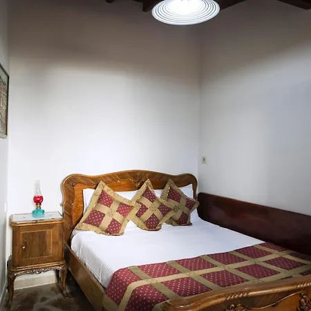 Guest house Stonehouse