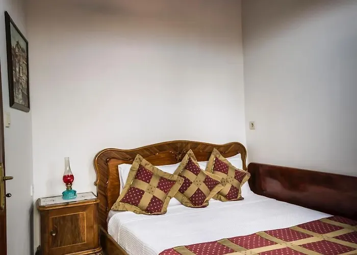 Stonehouse Guest house