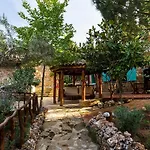 Stonehouse Pensiune