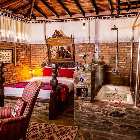 Stonehouse Selçuk