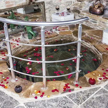 Stonehouse Selçuk