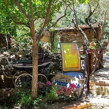 Stonehouse בית הארחה סלצ'וק