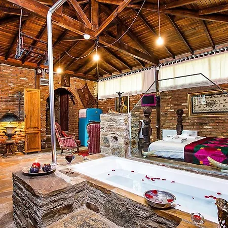 Stonehouse Penzion 4*